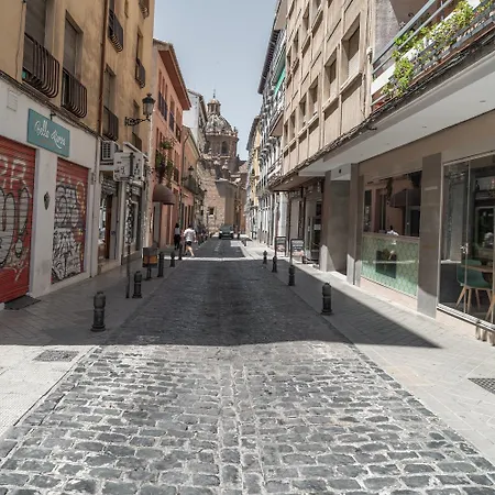 Tuguest Postigo I Catedral - Free Parking Grenada