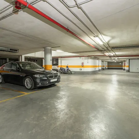 Tuguest Postigo I Catedral - Free Parking Granada